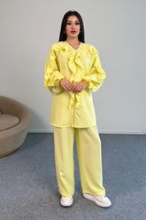 Fırfır Detaylı Uzun Kollu Bluz ve Geniş Paça Pantolon İkili Takım 8023 - Sarı