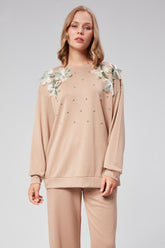 HatunAtila Özel Kumaş Omuzu Çiçek Detaylı İkili Takım - 7855 Kahverengi