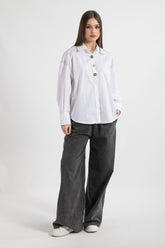 Hatun Atila Kadın Omuzu Taş İşlemeli Gümüş Düğme Detaylı Gömlek 8564 - Beyaz