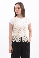 Kadın Krem Rengi Ajurlu Çiçek Desenli Süzene Örgü Yelek
