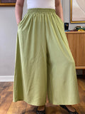 Beli Lastikli Geniş Paça Modal Etekli Pantolon 8809 - Fıstık Yeşili