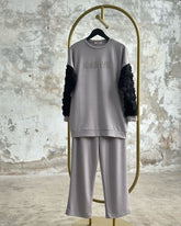 Tasarım Organze Kumaş Kol Detaylı Kristal Taş İşçilikli Takım - Gri 7902