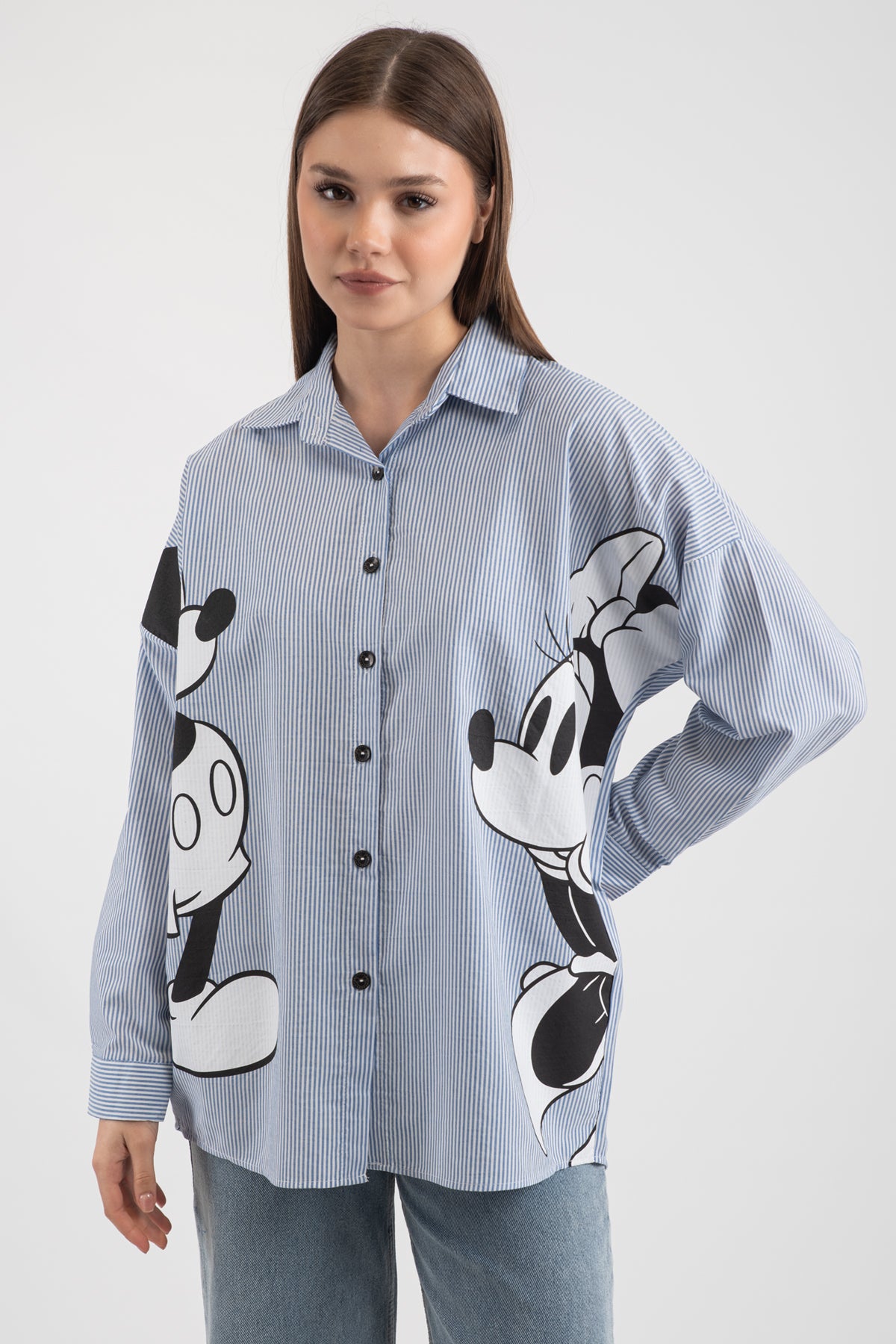 Hatun Atila Önden Düğme Kapamalı Mickey Mouse Baskılı Uzun Kollu Çizgili Poplin Kadın Gömlek 5159 - Mavi