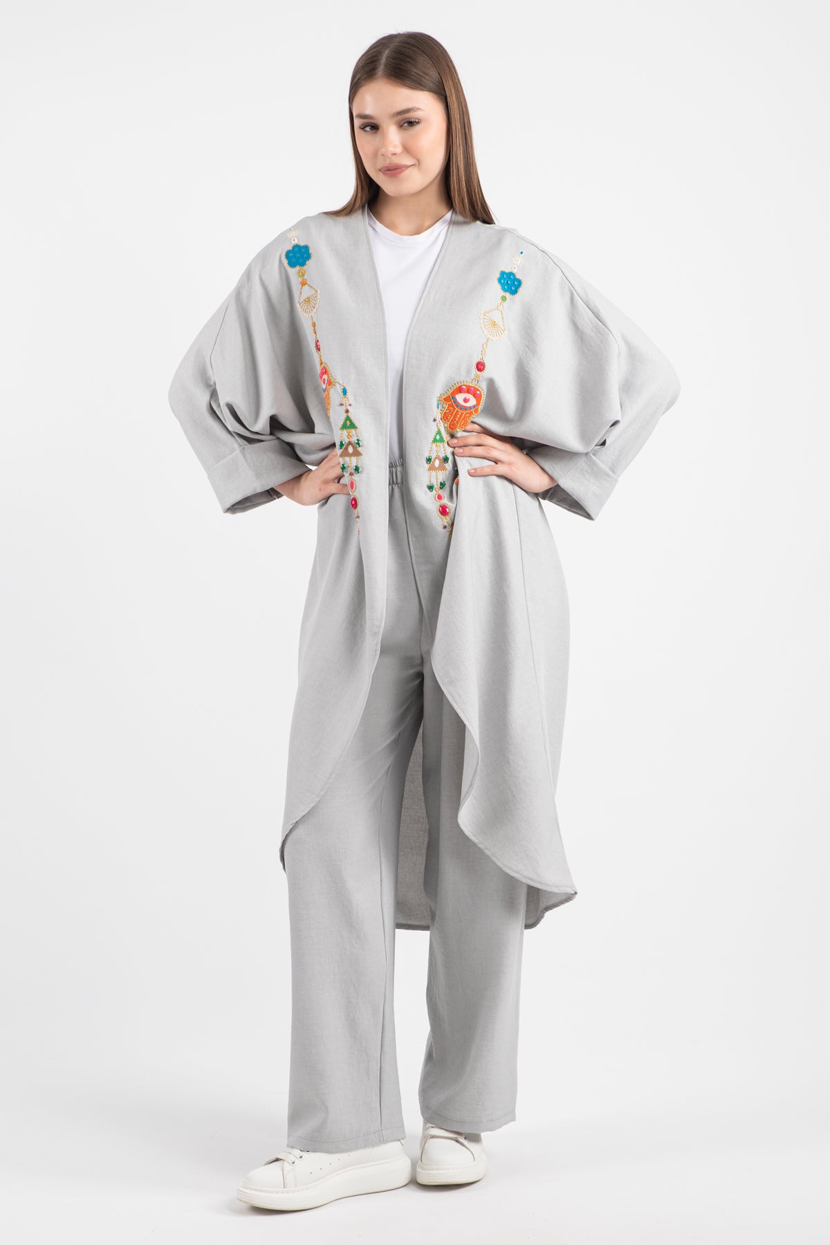 Hatun Atila Kadın Oversize El İşlemeli Etnik Taş Ve Pul Nakışlı Kimono Takım Gri - 5150