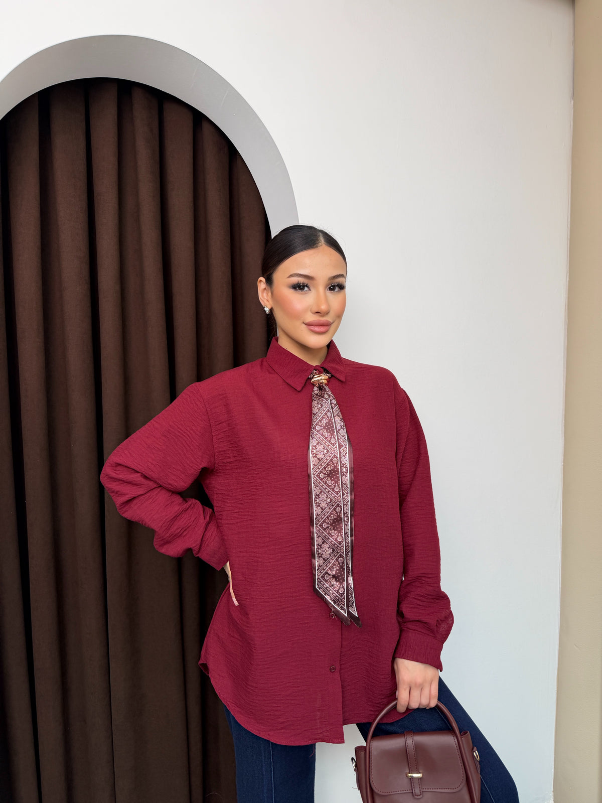 Yaka Aksesuarlı ve Fular Detaylı Dokulu Gömlek 9003 - Bordo