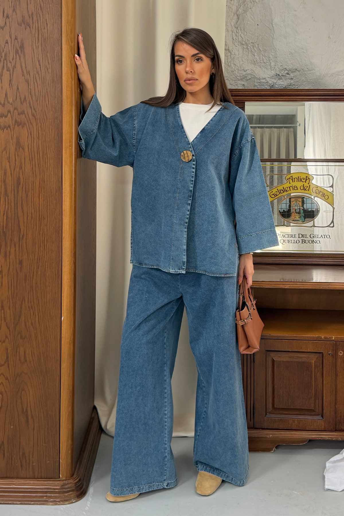 Kadın Tek Gold Düğmeli V Yaka Geniş Kol Denim Ceket Pantolon İkili Takım 9149 - Mavi
