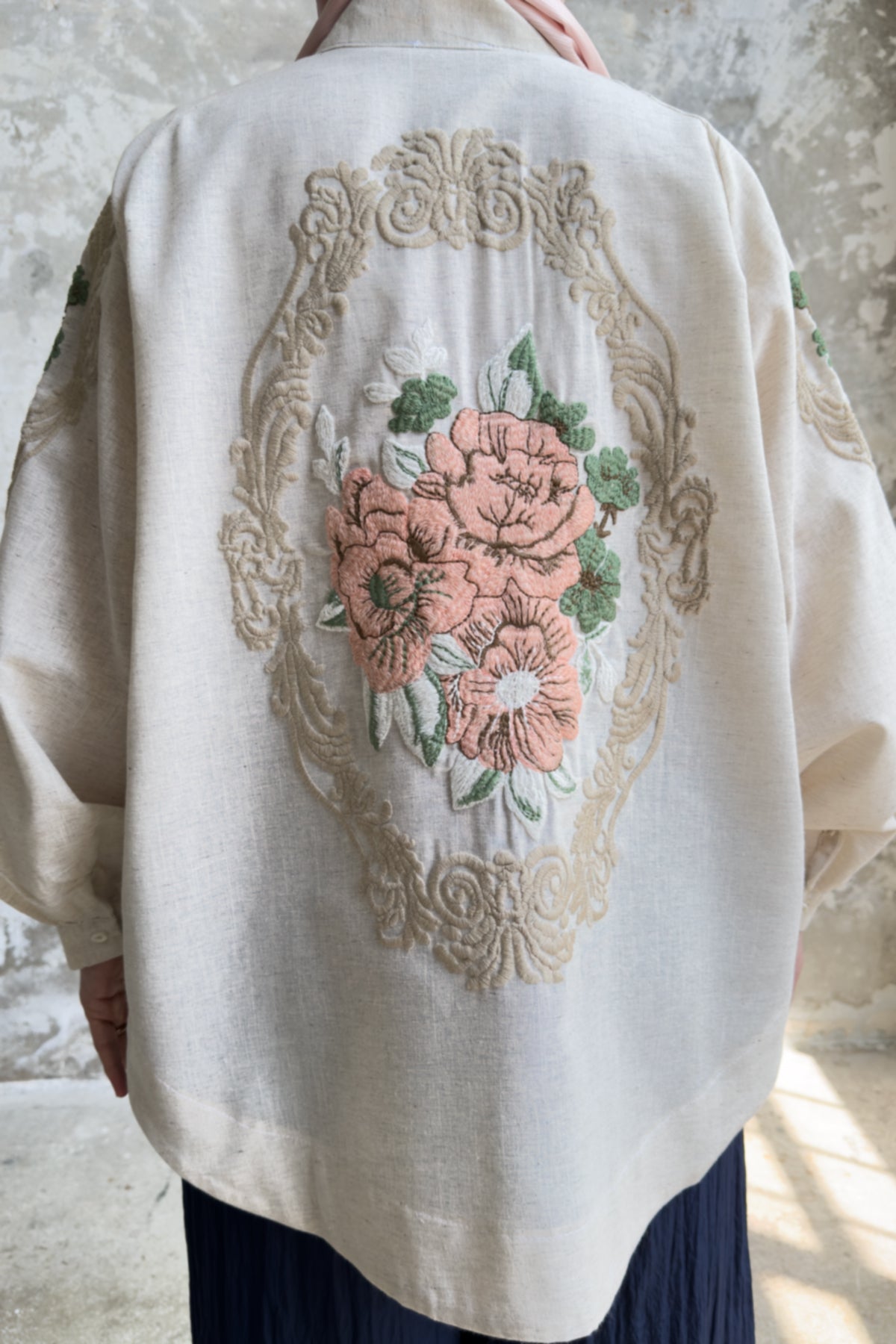 Çiçek Nakış Detaylı Oversize Keten Kimono 8823 - Bej