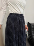 Kadın Lacivert Ekose Desenli Yüksek Bel Lastikli Şifon Asimetrik Uçlu Uzun Etek 52861