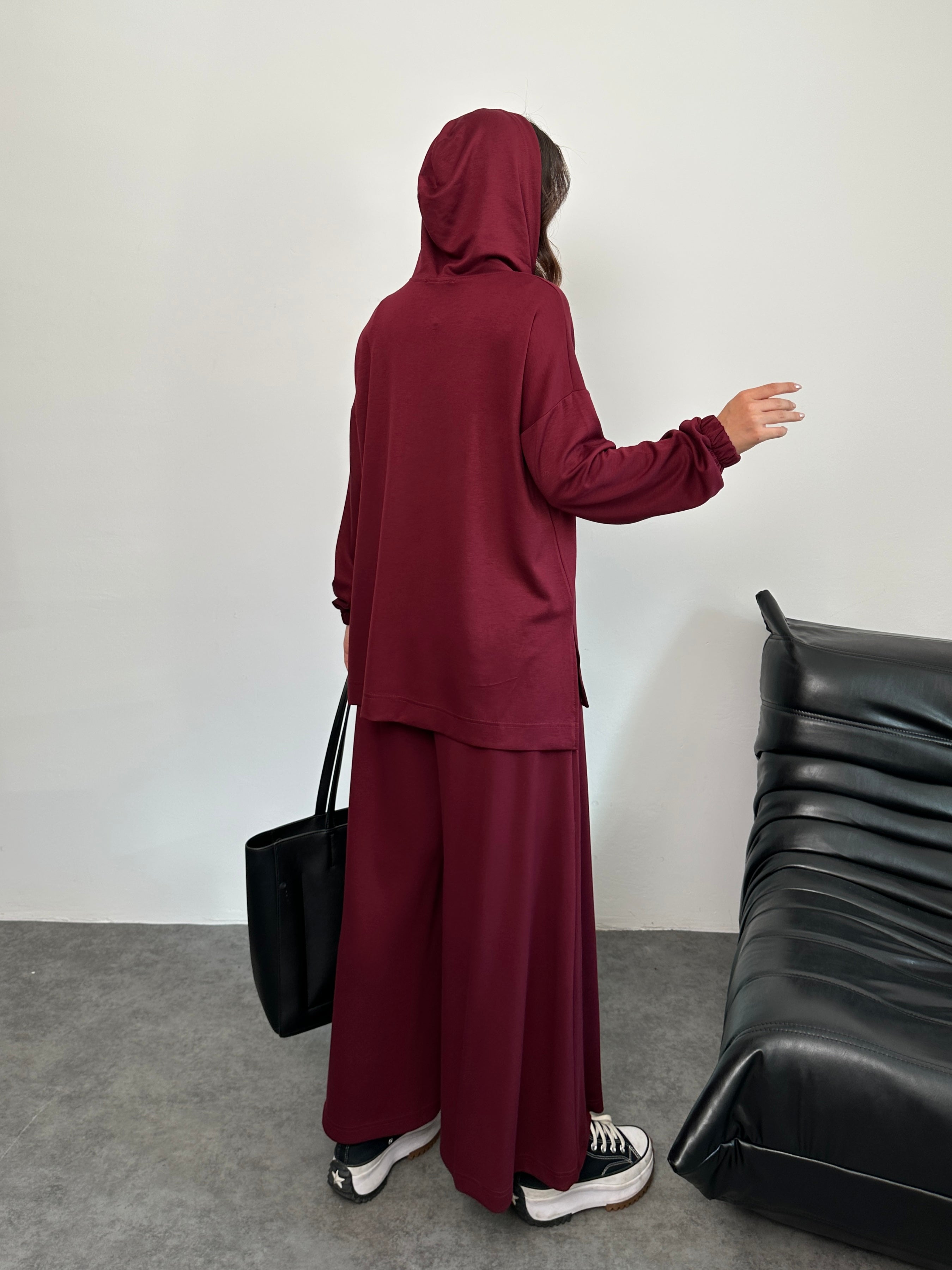 Fermuarlı Kapüşonlu Sweatshirt ve Bol Paça Pantolonlu Oysho Takım 3001 - Bordo