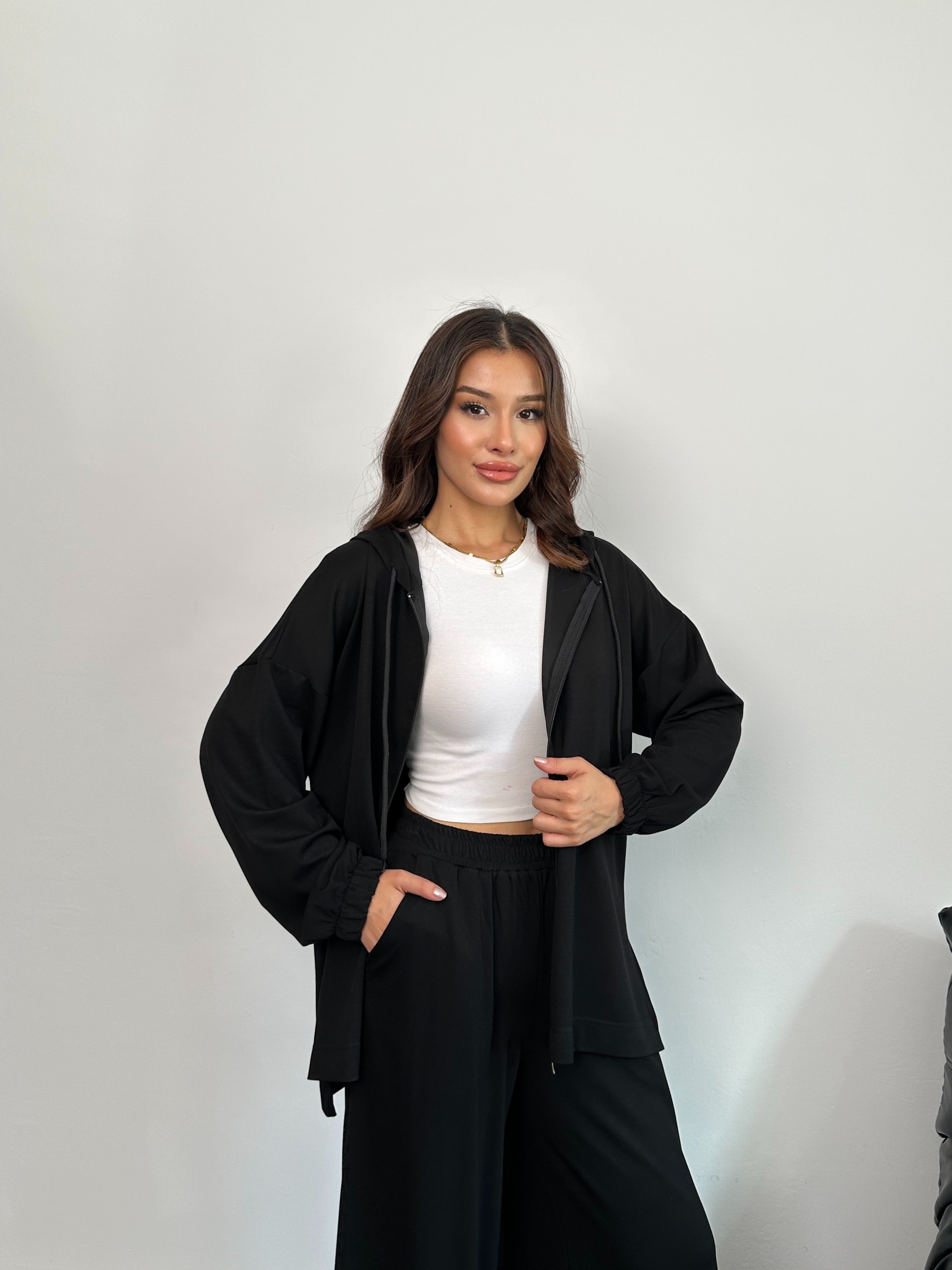 Fermuarlı Kapüşonlu Sweatshirt ve Bol Paça Pantolonlu Oysho Takım 3001 - Siyah