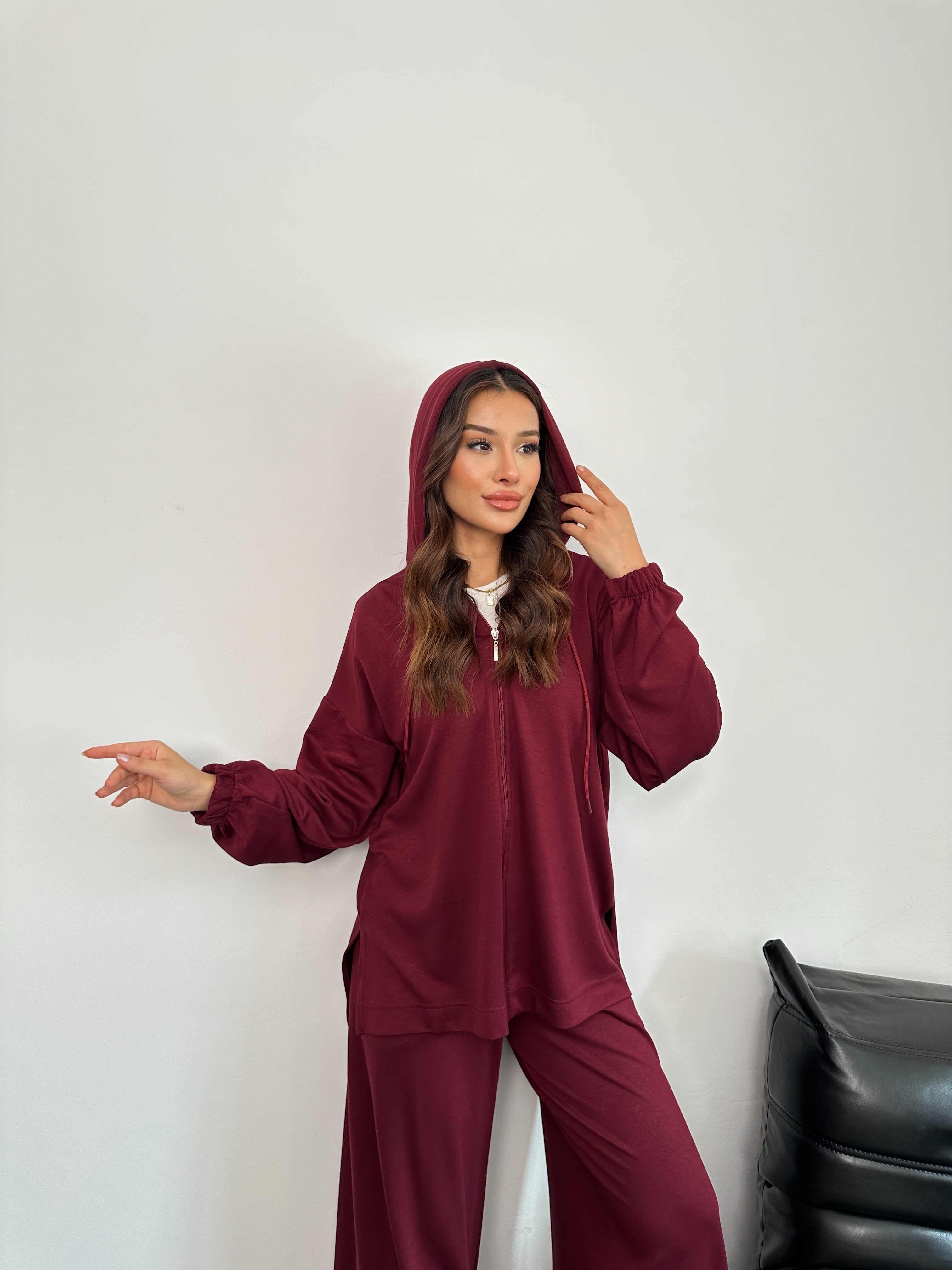 Fermuarlı Kapüşonlu Sweatshirt ve Bol Paça Pantolonlu Oysho Takım 3001 - Bordo