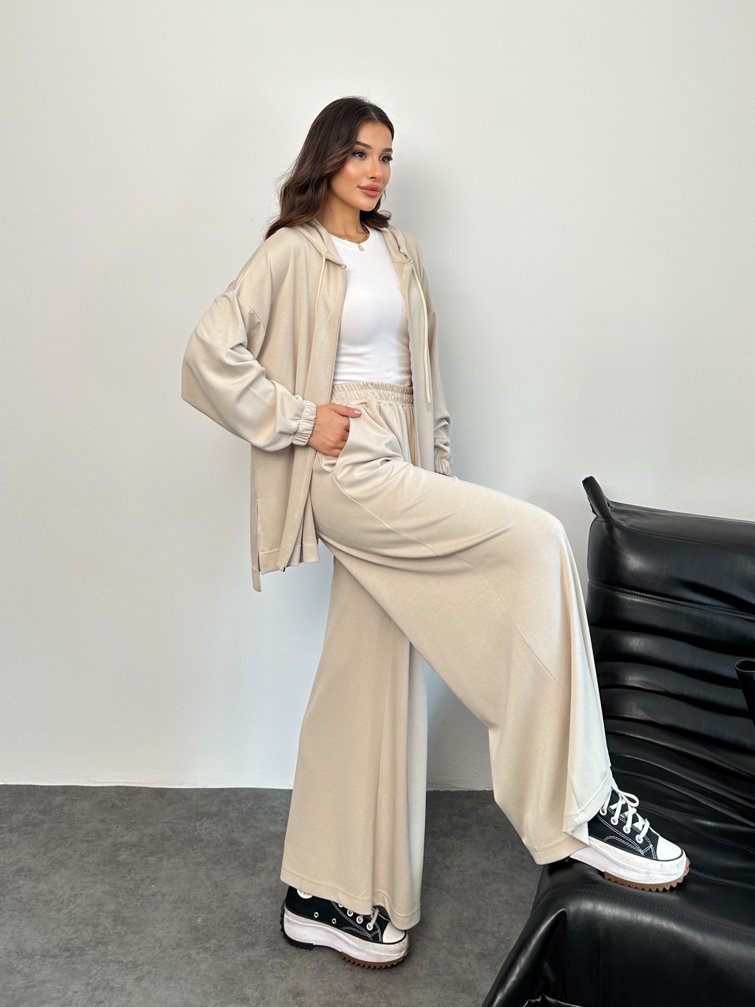 Fermuarlı Kapüşonlu Sweatshirt ve Bol Paça Pantolonlu Oysho Takım 3001 - Bej