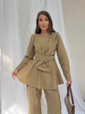 Kadın Gold Tokalı Fiyonk Detaylı Peplum Bluz Bol Paça Pantolonlu Takım 3152 - Vizon