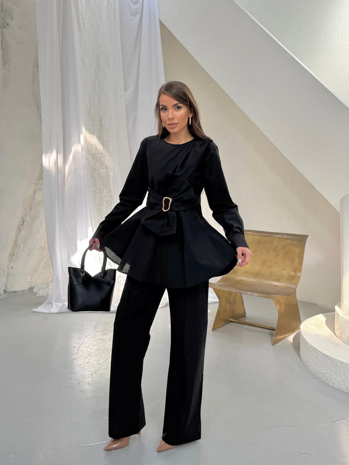 Kadın Gold Tokalı Fiyonk Detaylı Peplum Bluz Bol Paça Pantolonlu Takım 3152 - Siyah