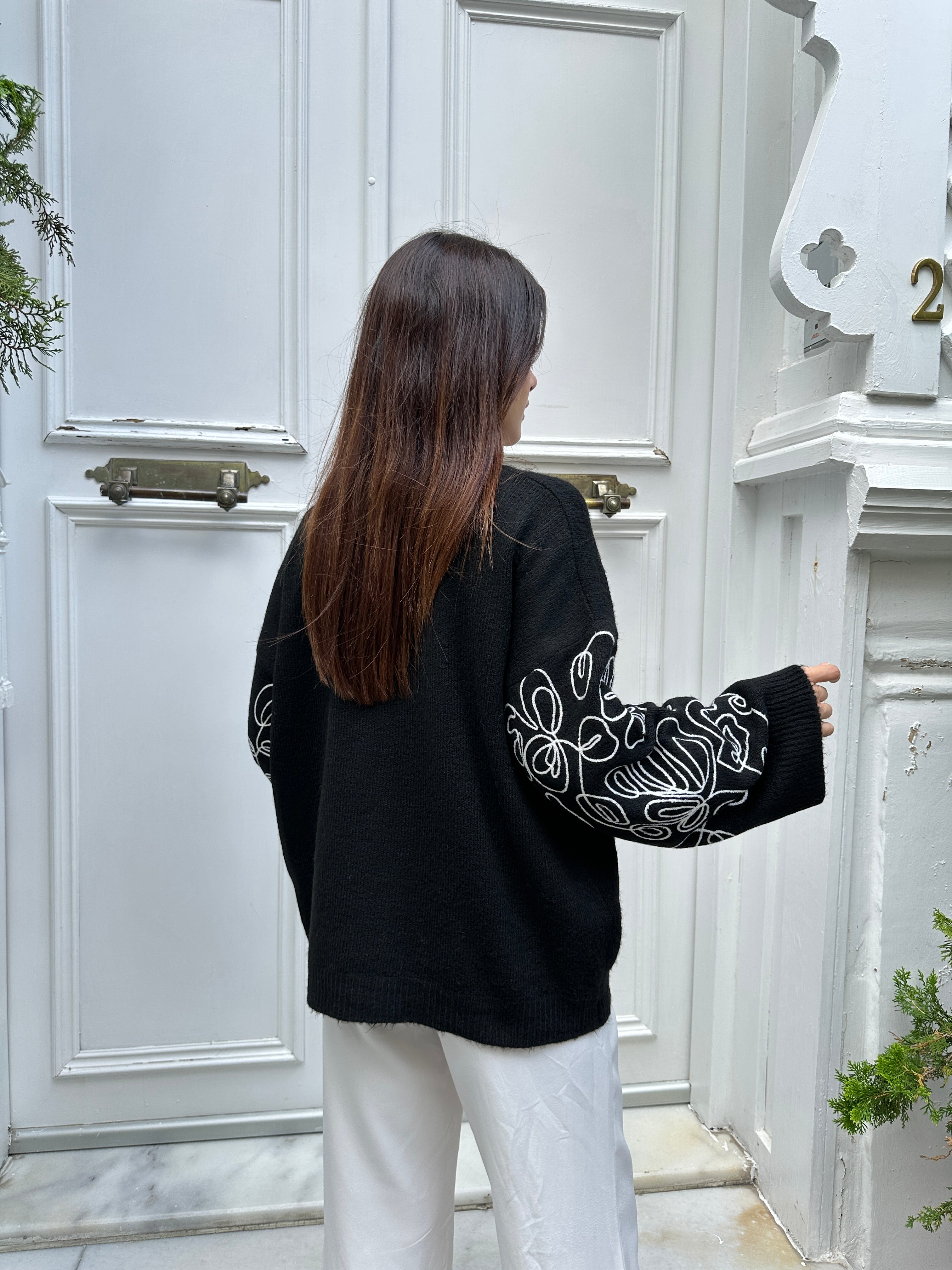 Nakışlı Oversize Yumuşak Dokulu Şardonlu Triko Kazak 2626 - Siyah