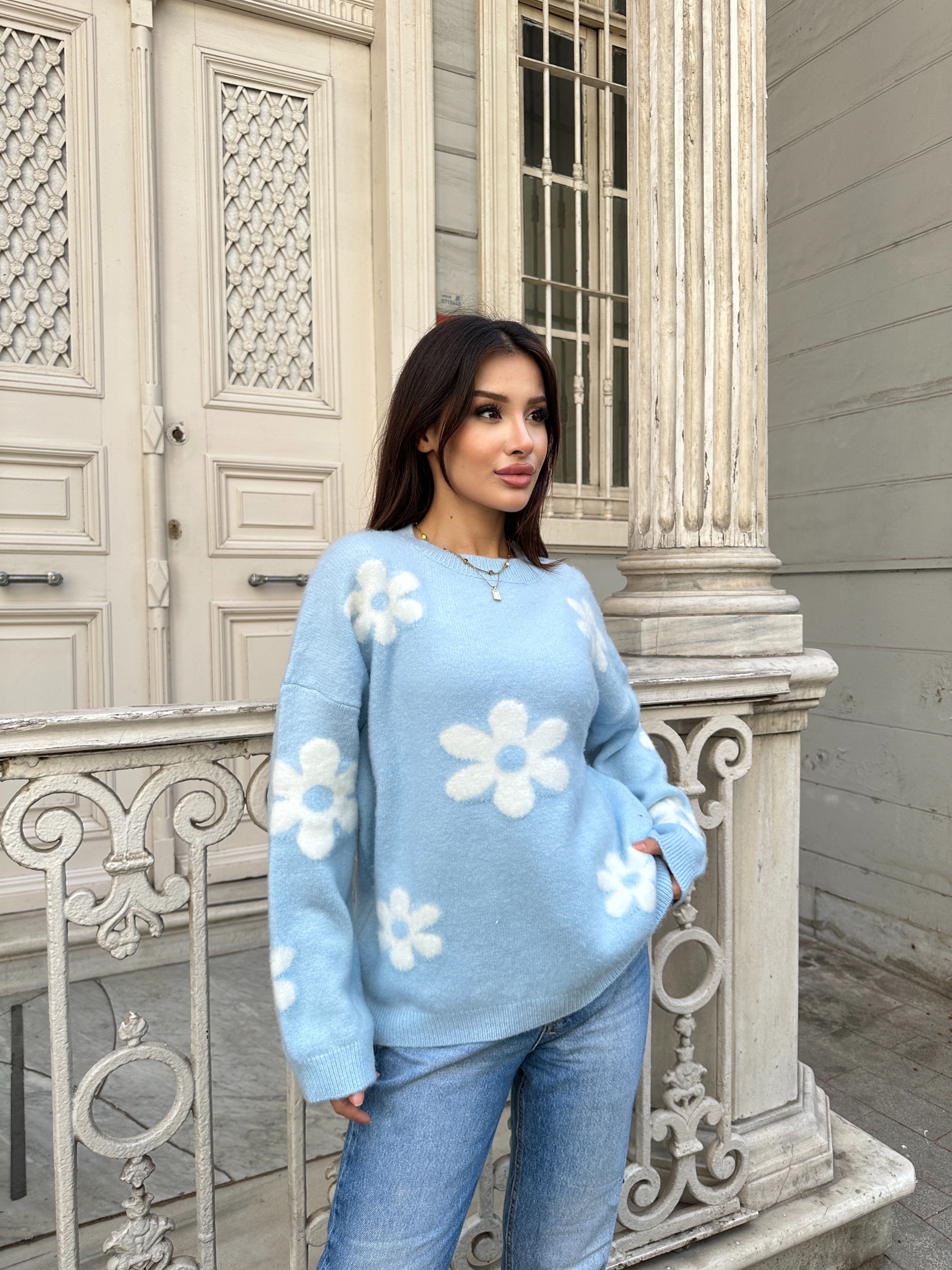 Papatya Desenli Oversize Yumuşak Dokulu Şardonlu Triko Kazak 1150 - Mavi