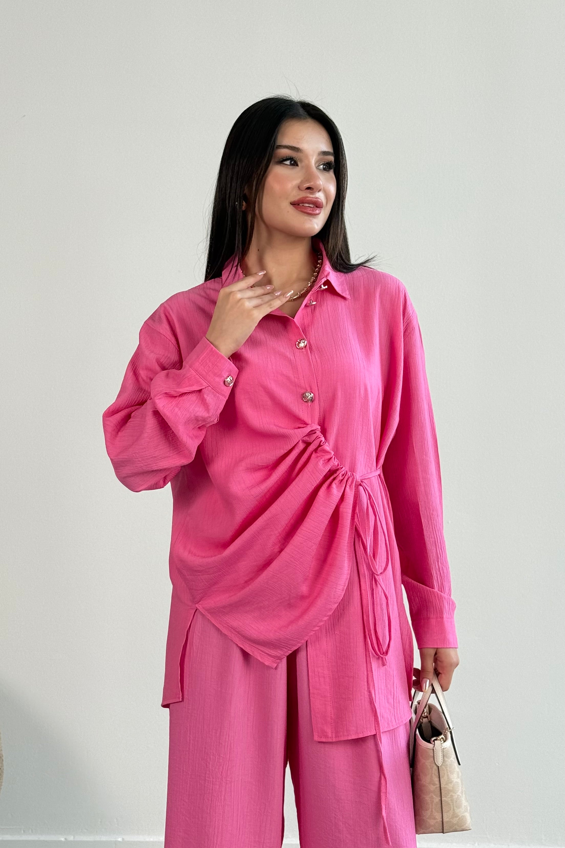 Büzgü Detaylı Gömlek ve Geniş Paça Pantolon İkili Takım 2504 - Pembe