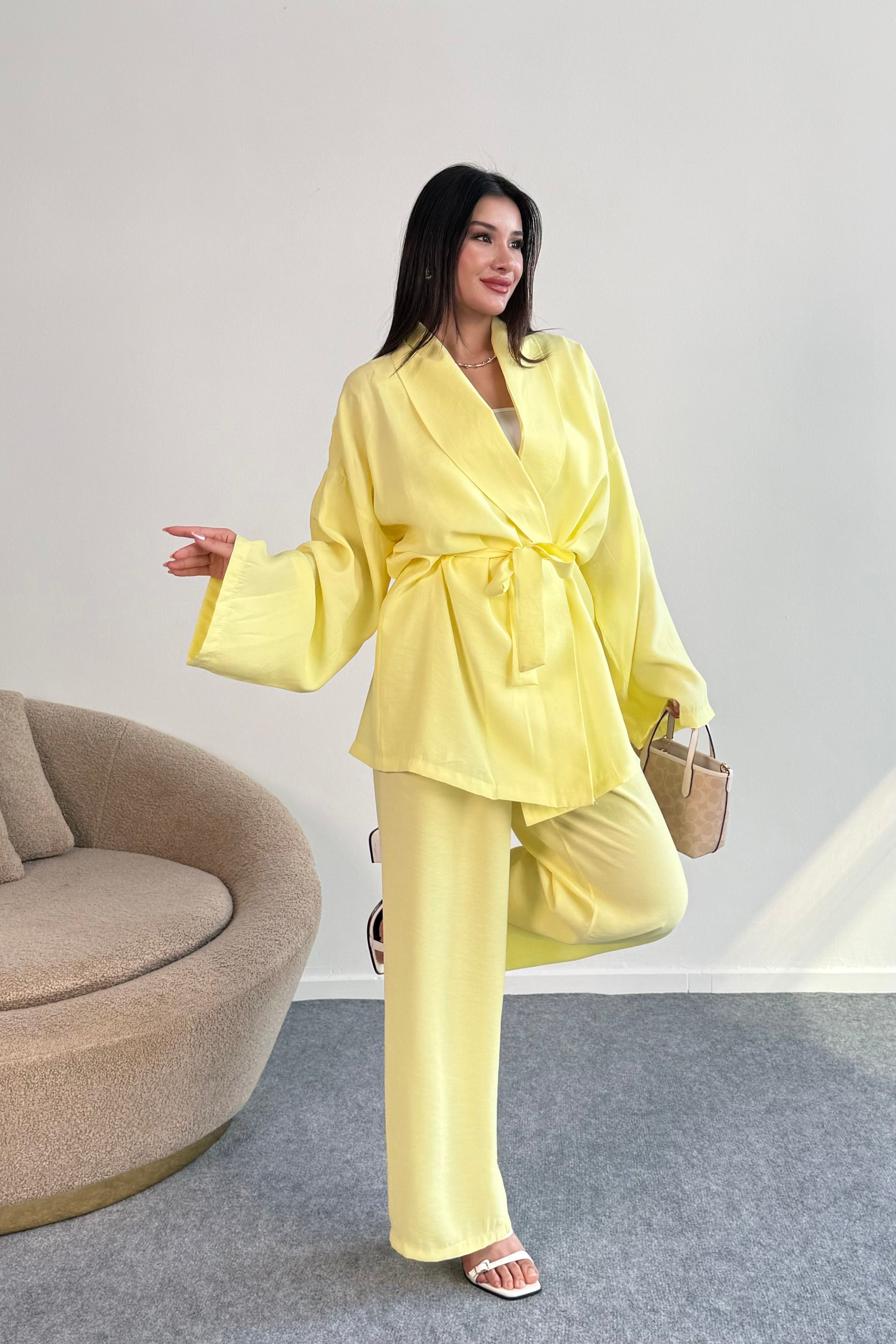 Bağlamalı Kimono Ceket ve Geniş Paça Pantolon İkili Takım 8026 - Sarı
