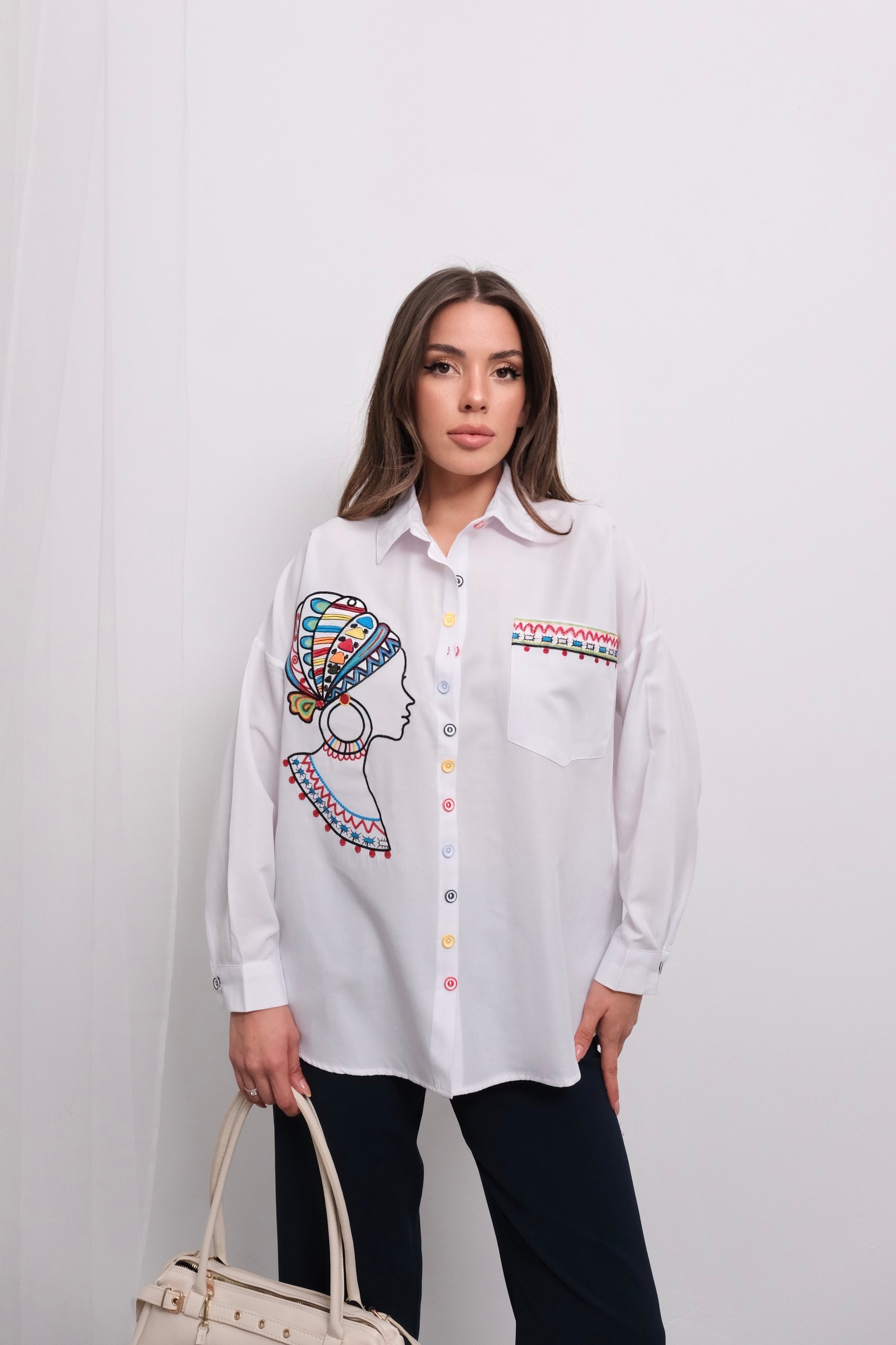 Özel Tasarım Nakış İşlemeli Oversize Uzun Kollu Gömlek 4824 - Beyaz