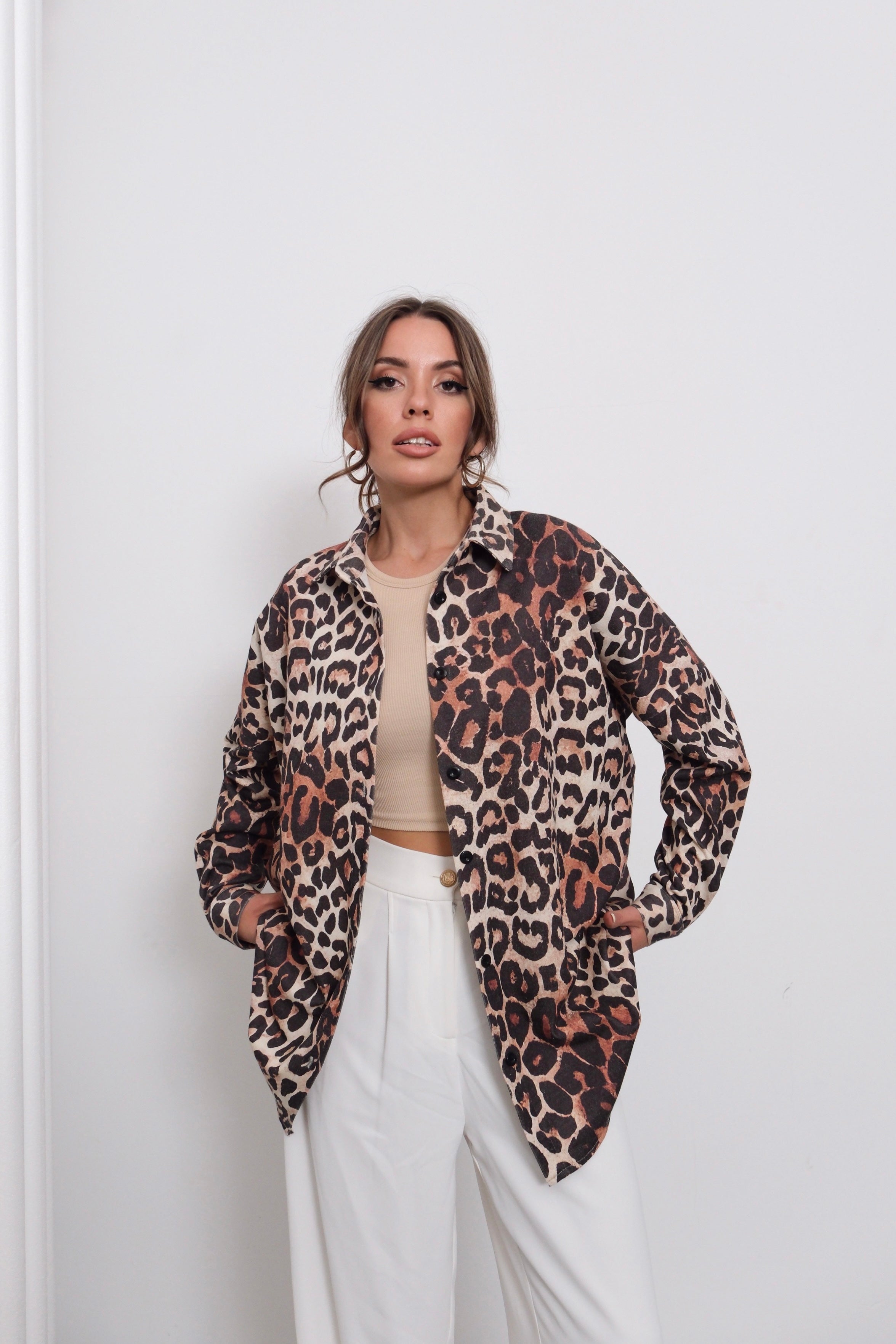 Dijital Baskılı Leopar Desenli Oversize Gömlek