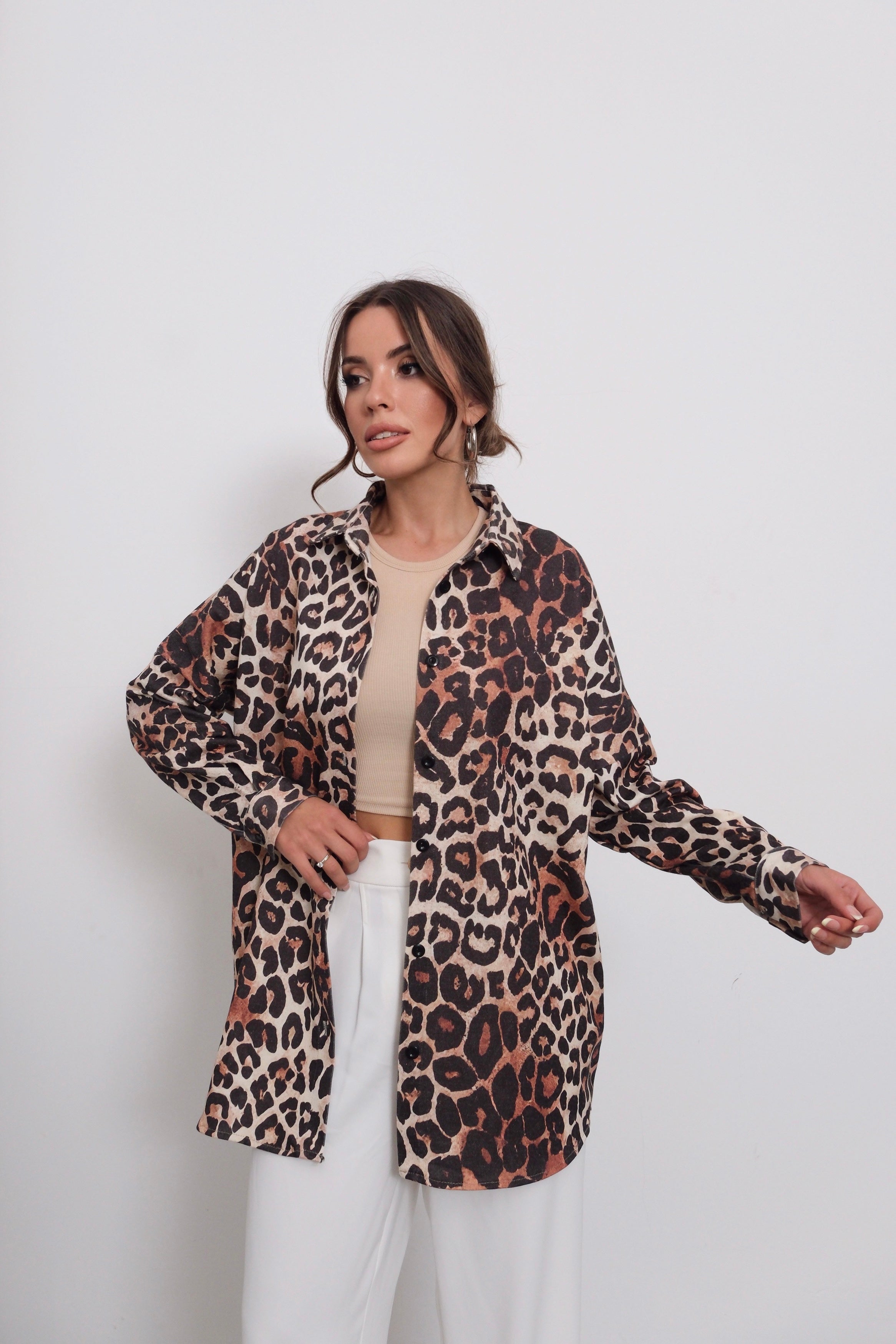 Dijital Baskılı Leopar Desenli Oversize Gömlek